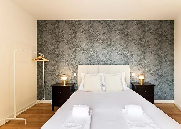 Apartament Superb Flat W Balcony And Ac By Lovelystay *