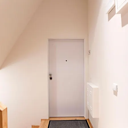 Superb Flat W Balcony And Ac By Lovelystay Apartamento *