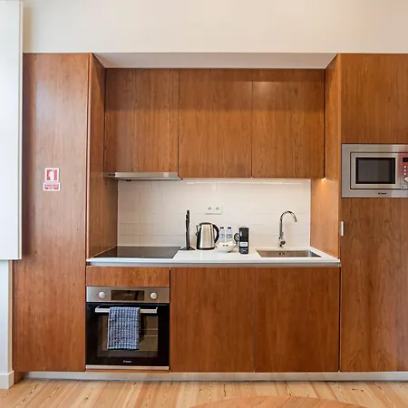 Superb Flat W Balcony And Ac By Lovelystay *