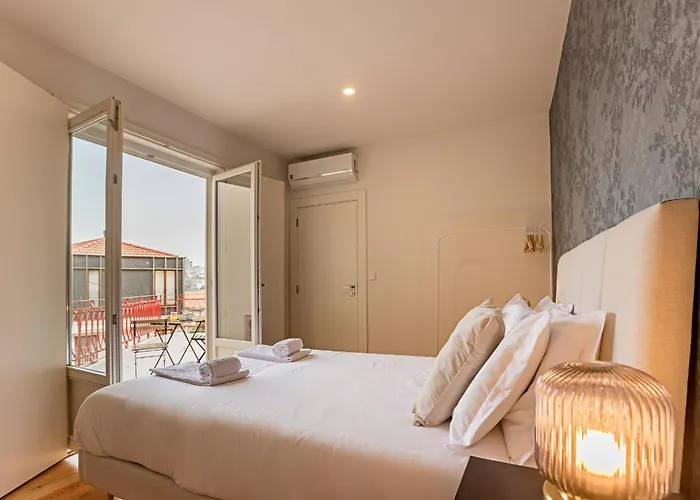 Apartment Superb Flat W Balcony And Ac By Lovelystay Porto