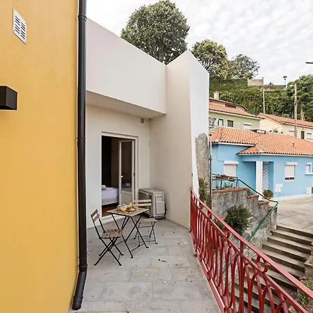 Superb Flat W Balcony And Ac By Lovelystay